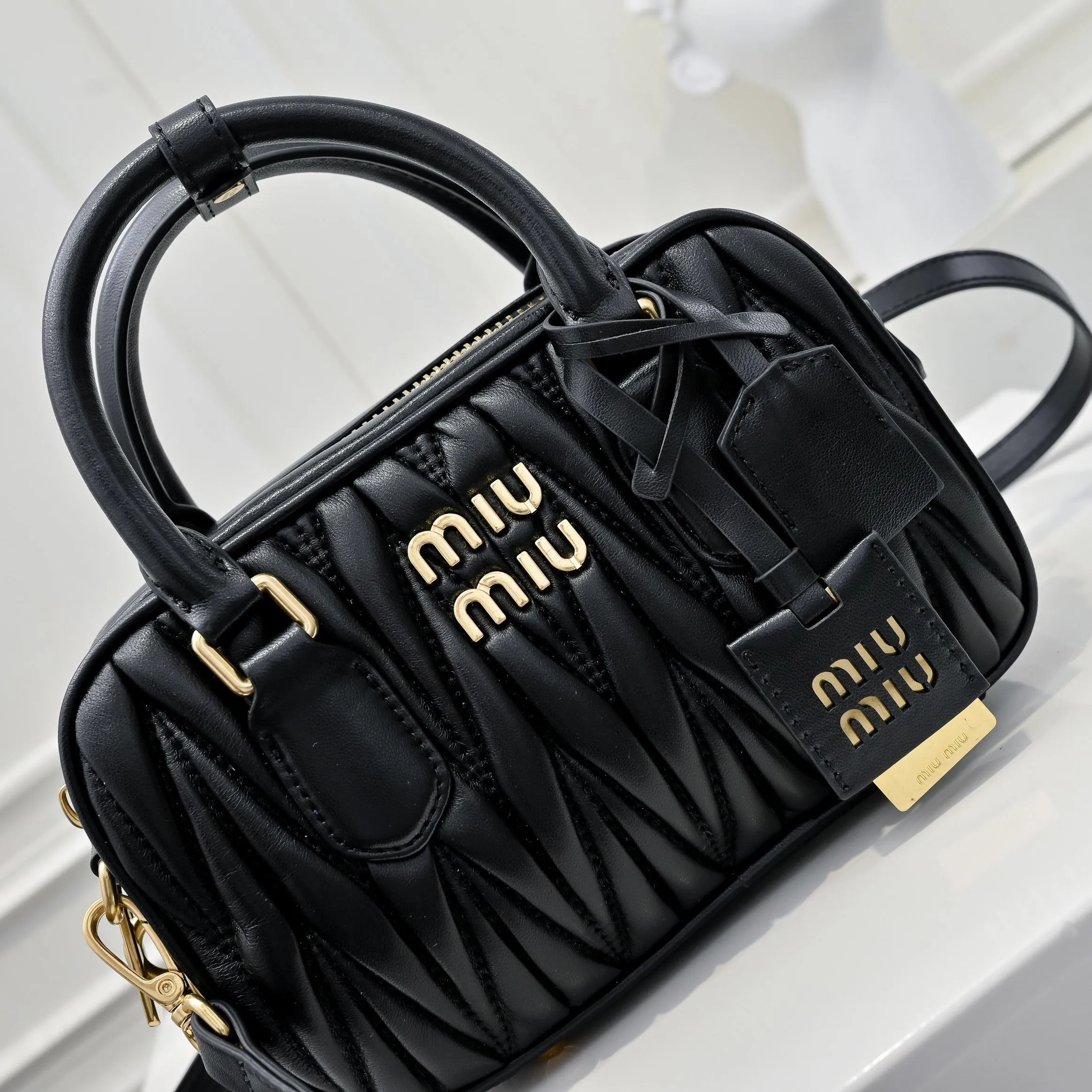 All categories Official website "Brand Women's Bags" Women's Bags 💙 miumiu 2025 new MIUMIU handbags