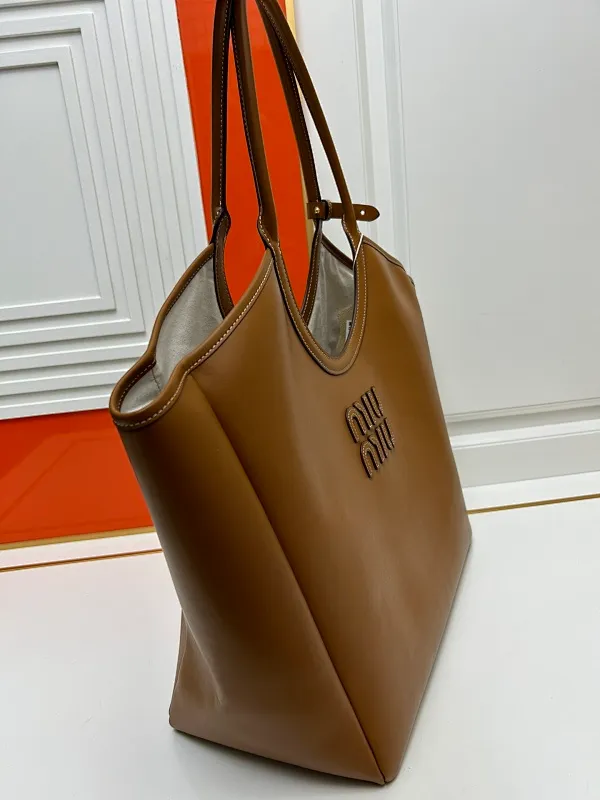 All categories Official website "Brand Women's Bags" Women's Bags 💙 miumiu 2025 new miumiu handbags