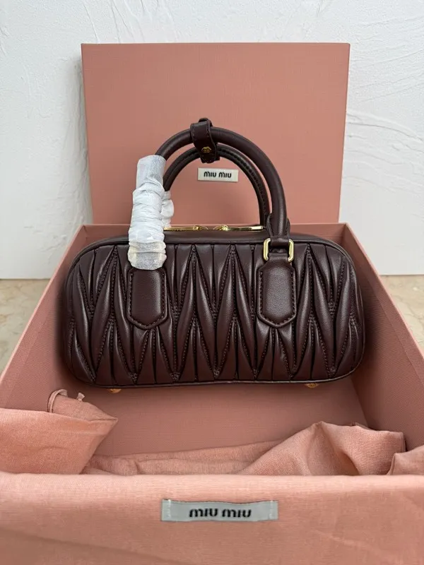 All Categories Official Website "Brand Women's Bags" Women's Bags 💙 miumiu 2026 Official Website MIUMIU Crossbody Bag
