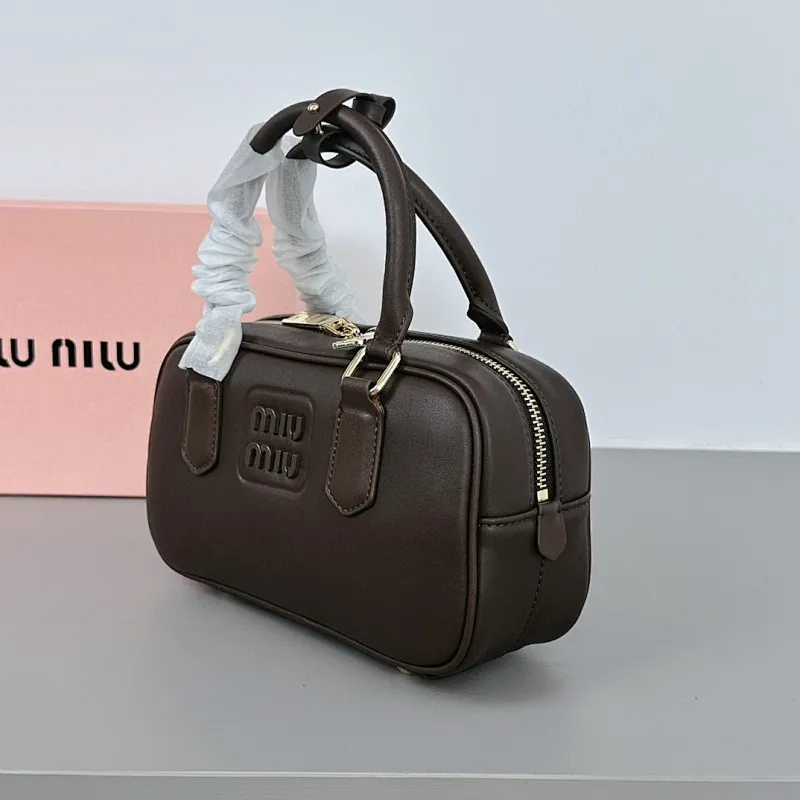 All categories Official website "Brand Women's Bags" Women's Bags 💙 miumiu 2025 new miumiu handbags