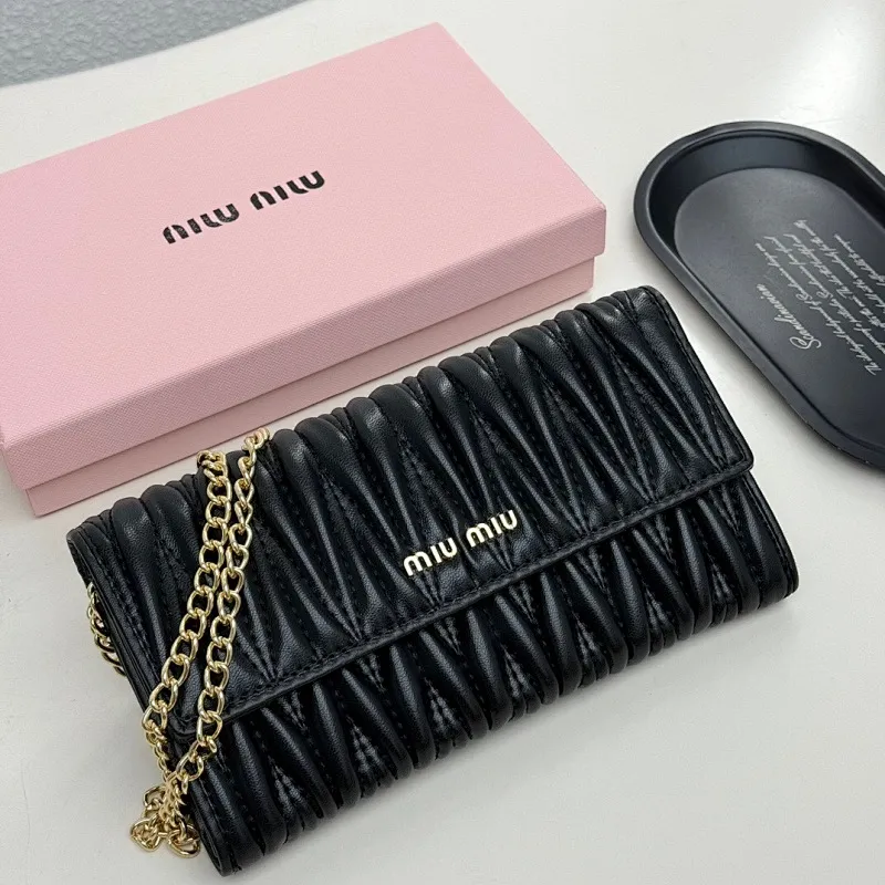 All categories Official website "Brand Women's Bags" Women's Bags 💙 miumiu 2025 new MIUMIU crossbody bag