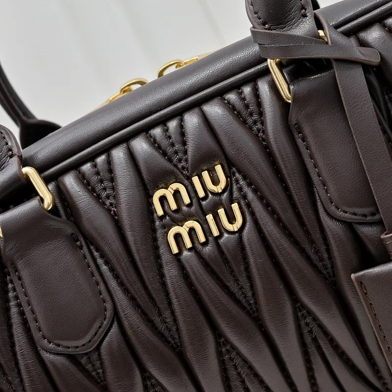 All categories Official website "Brand Women's Bags" Women's Bags 💙 miumiu 2025 new MIUMIU handbags