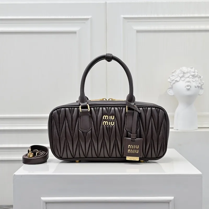 All categories Official website "Brand Women's Bags" Women's Bags 💙 miumiu 2025 new MIUMIU handbags