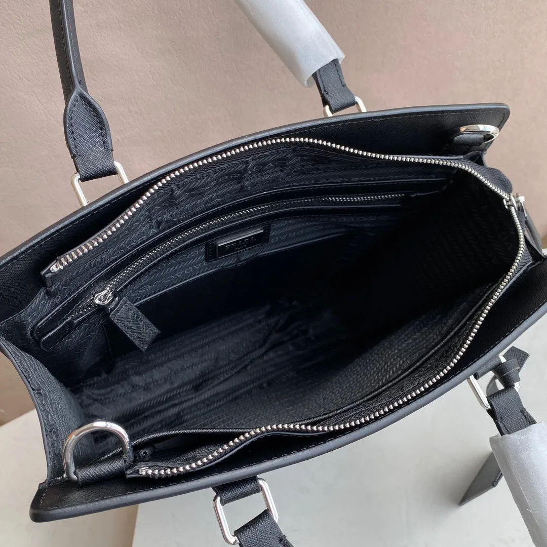 All Categories 💚 Top Version Men’s Bags 💚 PRADA 2024 New Prada Crossbody Bag