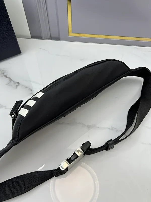 All Categories 💚 Top Version Men’s Bags 💚 PRADA 2023 Official Latest Version PRADA Belt Bag