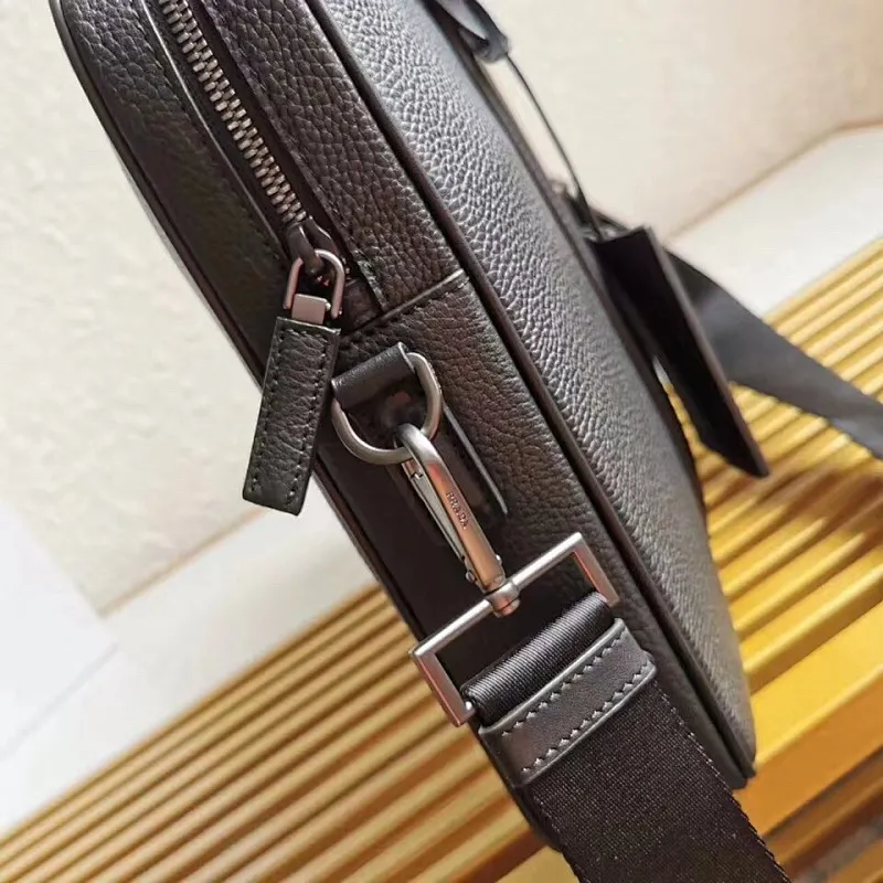 All categories 💚 Top version men’s bag 💚 PRADA 2023 official latest version PRADA briefcase
