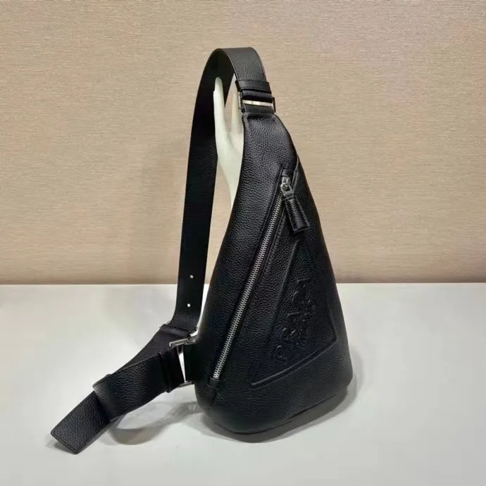 All Categories 💚 Top Version Men’s Bags 💚 PRADA 2023 Official Latest Version PRADA Chest Bag