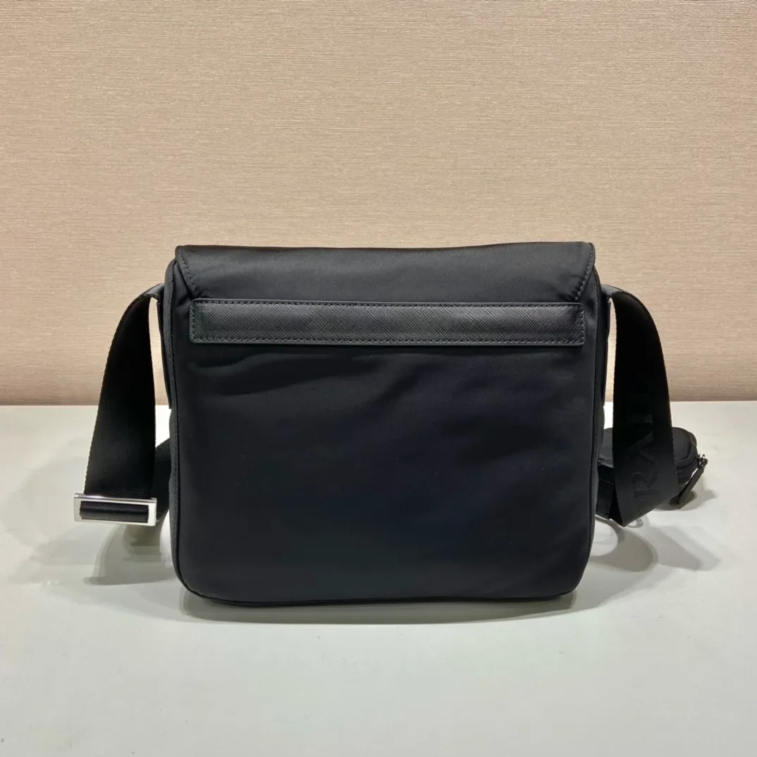 All Categories 💚 Top Version Men’s Bags 💚 PRADA 2024 New Prada Crossbody Bag