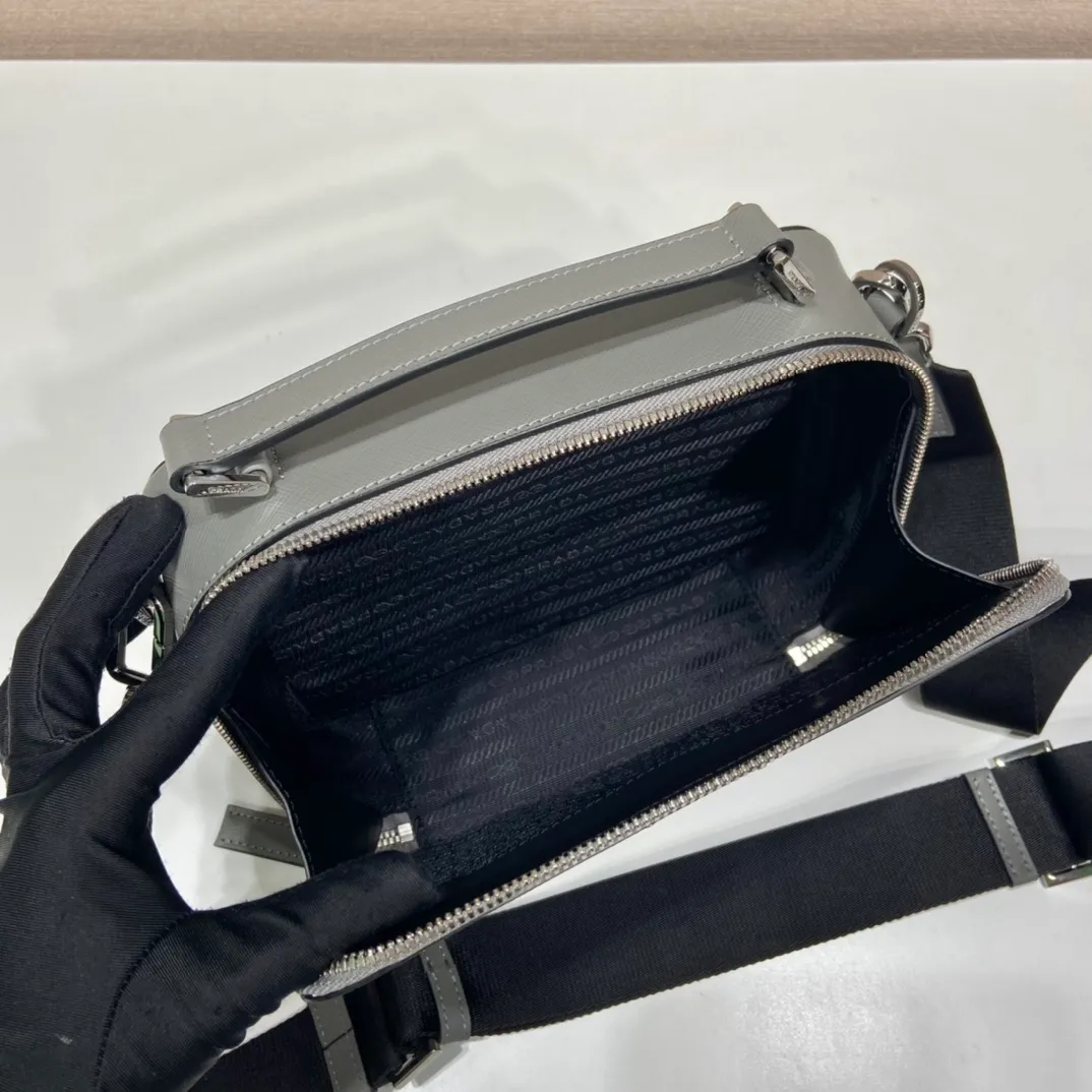 All Categories 💚 Top Version Men’s Bags 💚 PRADA 2026 New Prada Crossbody Bag