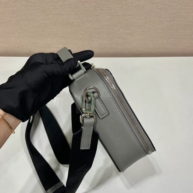 All Categories 💚 Top Version Men’s Bags 💚 PRADA 2026 New Prada Crossbody Bag