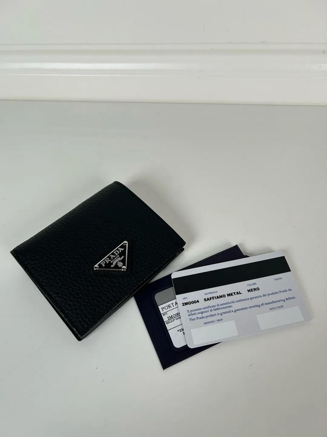 💰440, P Home ➡️ Unisex short wallet, (upgraded version) model 2MO004 upgraded version made of deerskin, eight card slots, length 9cm height 10cm, 175 steel stamp, meticulous and neat workmanship as shown in the picture