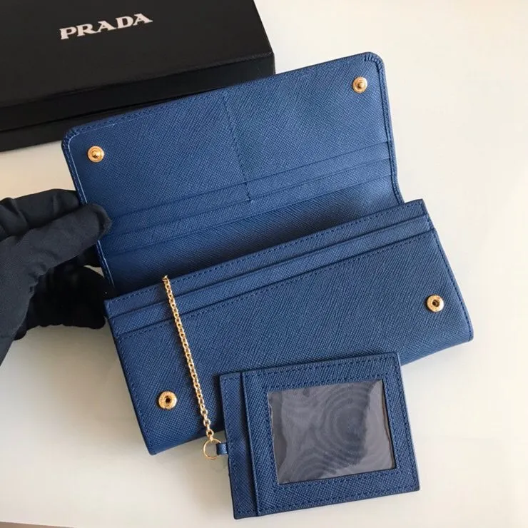 💰560, P Home➡️Ladies flip wallet, model 1MH132, royal blue, made of imported cross-grain cowhide, original quality, size 18.7x9.5cm, taken in kind, what you see is what you get