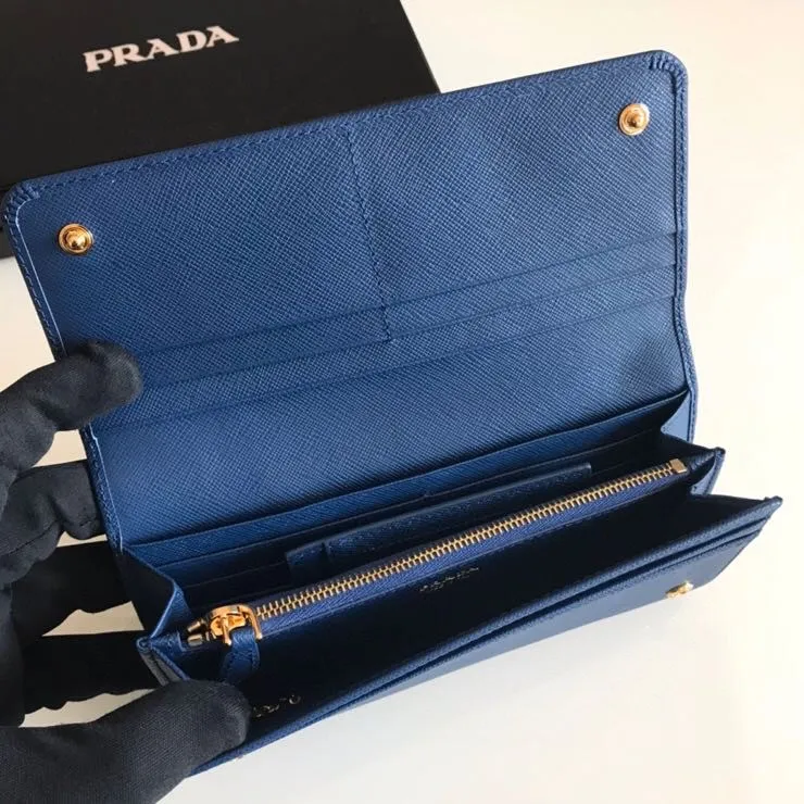 💰560, P Home➡️Ladies flip wallet, model 1MH132, royal blue, made of imported cross-grain cowhide, original quality, size 18.7x9.5cm, taken in kind, what you see is what you get