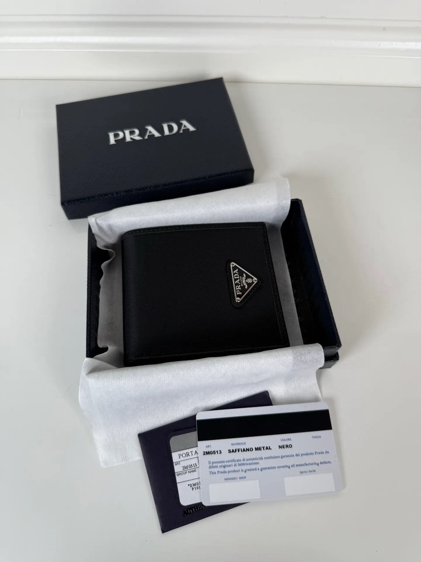 💰380, P Home➡️Men's short wallet, black, model 2M0513, made of cross-grain cowhide + nylon fabric, eight card slots, length 11 and height 9.5cm