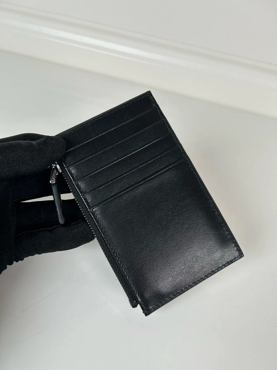 💰420, P Home➡️Black deerskin bag, model: 2MC086, unisex model, 5 card slots, large capacity, 1 leather zipper bag, 8cm*13cm, 175 steel stamp