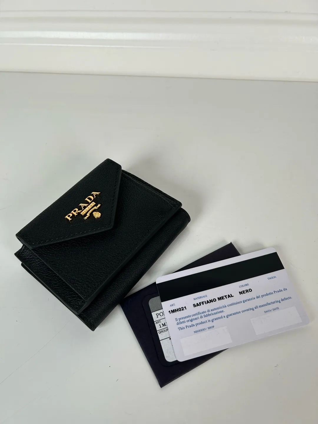 💰520, P Home➡️Women's mini tri-fold wallet, model 1MH021, fine-grained deerskin, length 10cm, height 7.5, a receipt compartment, three card slots inside, and an external coin pocket, the actual shooting quality is as shown in the picture