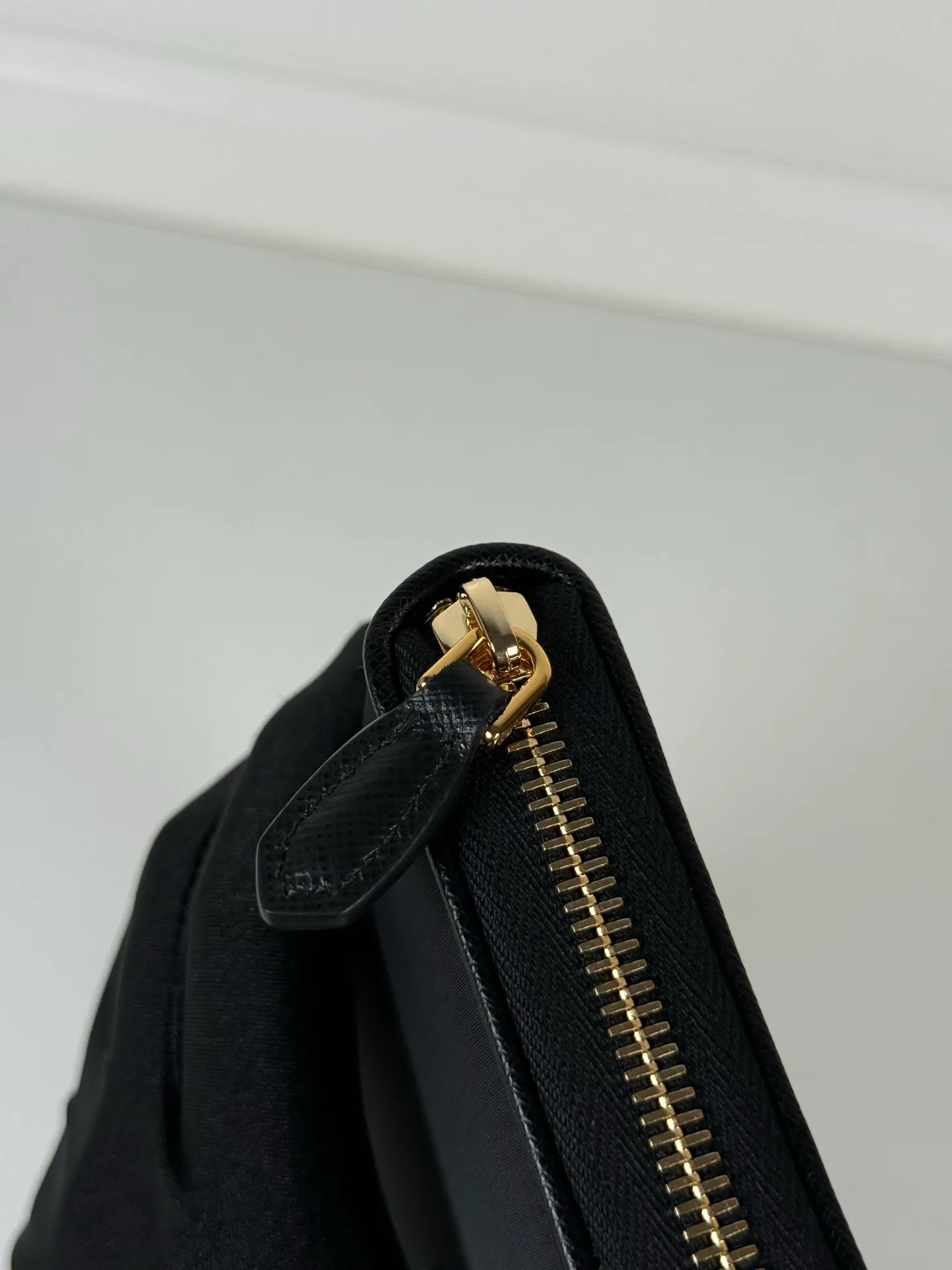 💰560, P Home➡️Nylon fabric + cowhide, single zipper wallet, caramel color, model 1ML506, single dollar quality, made of nylon fabric cross-grain cowhide, size 20×10.3cm, 175 steel stamp, exquisite workmanship as shown in the picture