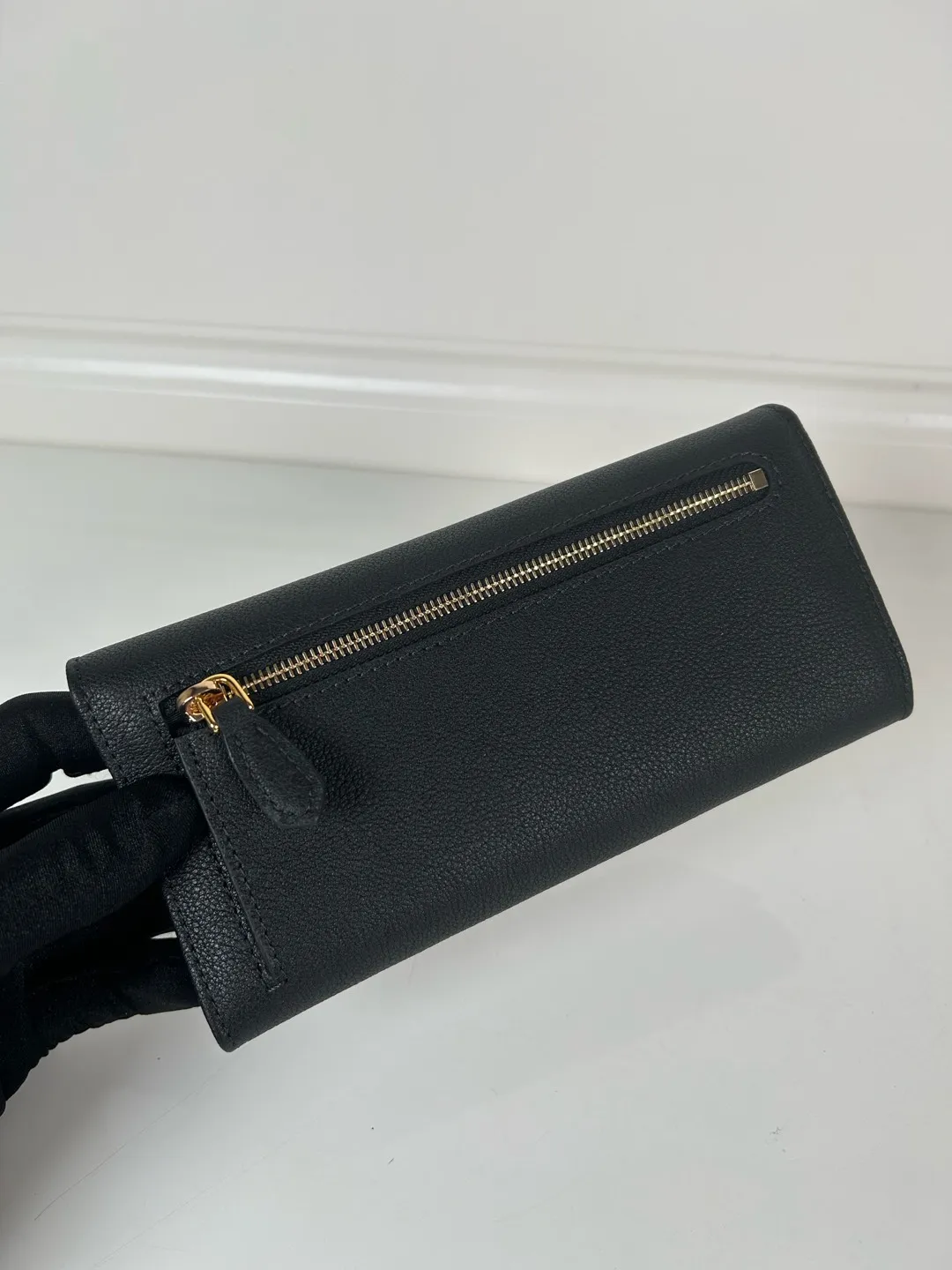 💰600, P Home ➡️Ladies flip wallet, model 1MH132, made of black imported deerskin, original quality, size 18.7x9.5cm, taken in kind, what you see is what you get