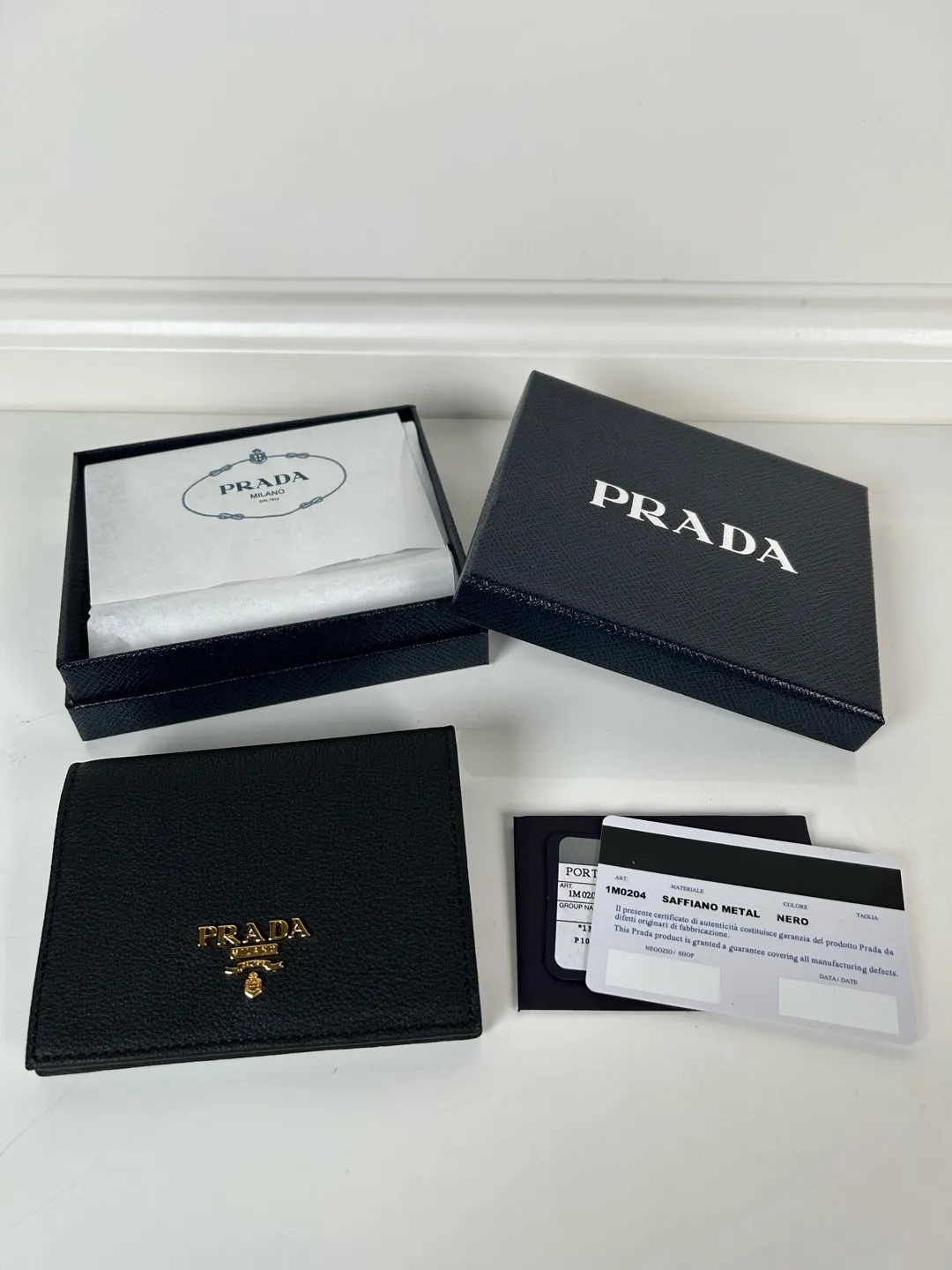 💰440, P Home ➡️Ladies two-fold short clip, model 1M0204, made of fine-grained deerskin, length 11.2 cm and height 9.5cm, simple and practical to enhance personal taste, 175 steel stamp