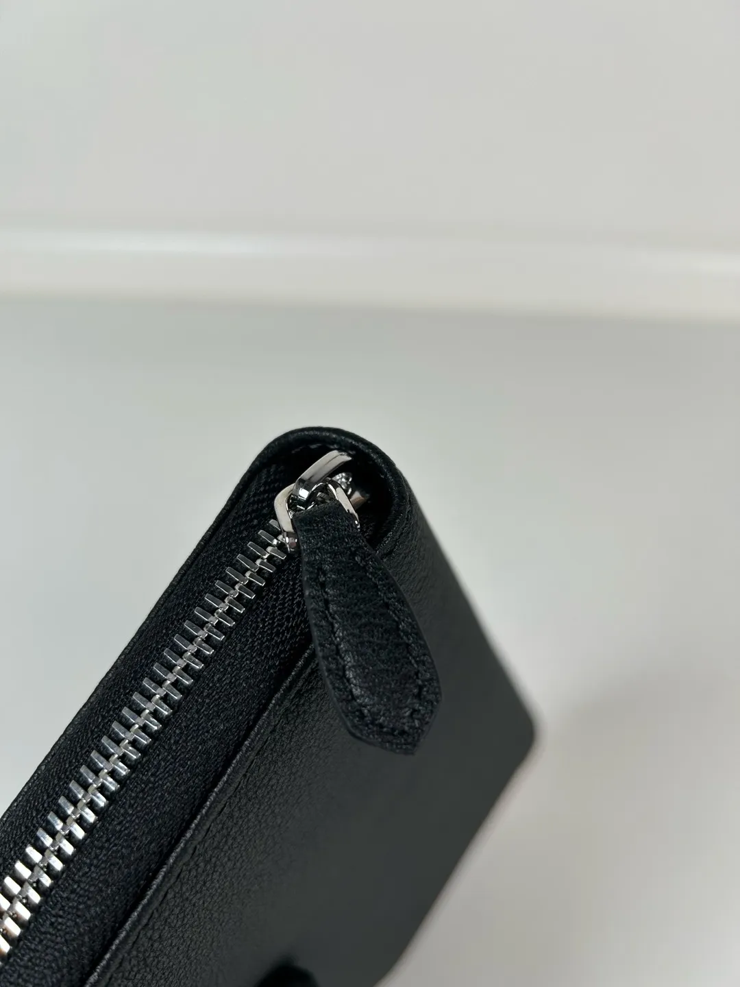 💰600, P Home➡️Deer grain leather single zipper wallet, model 1ML506, unisex model, imported fine deer grain leather➕original hardware production, 175 OEM, 20x10.3cm