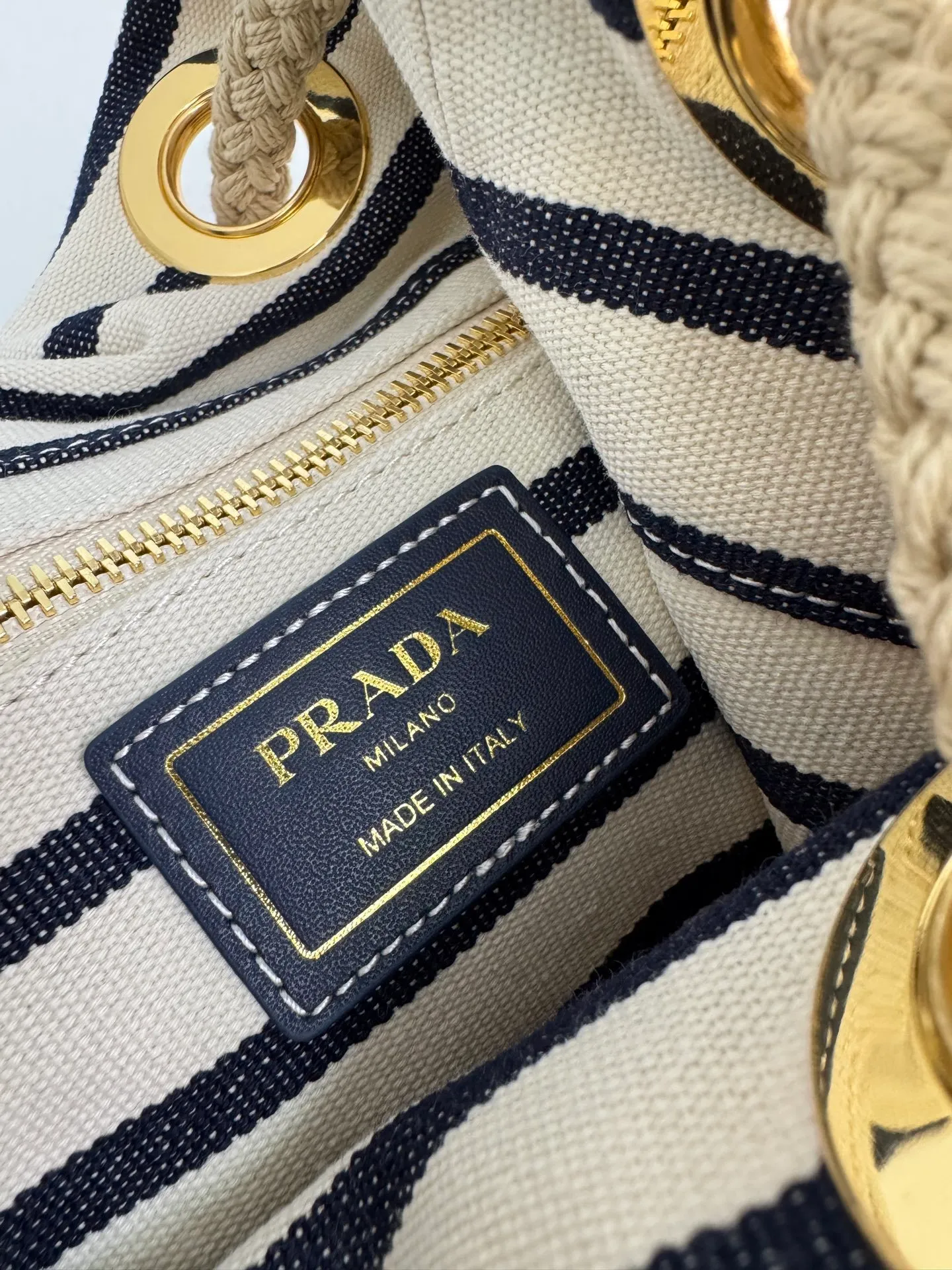 All Categories Official Website "Brand Women's Bags" Women's Bags 💙 PRADA 2025 New Prada Bucket Bag