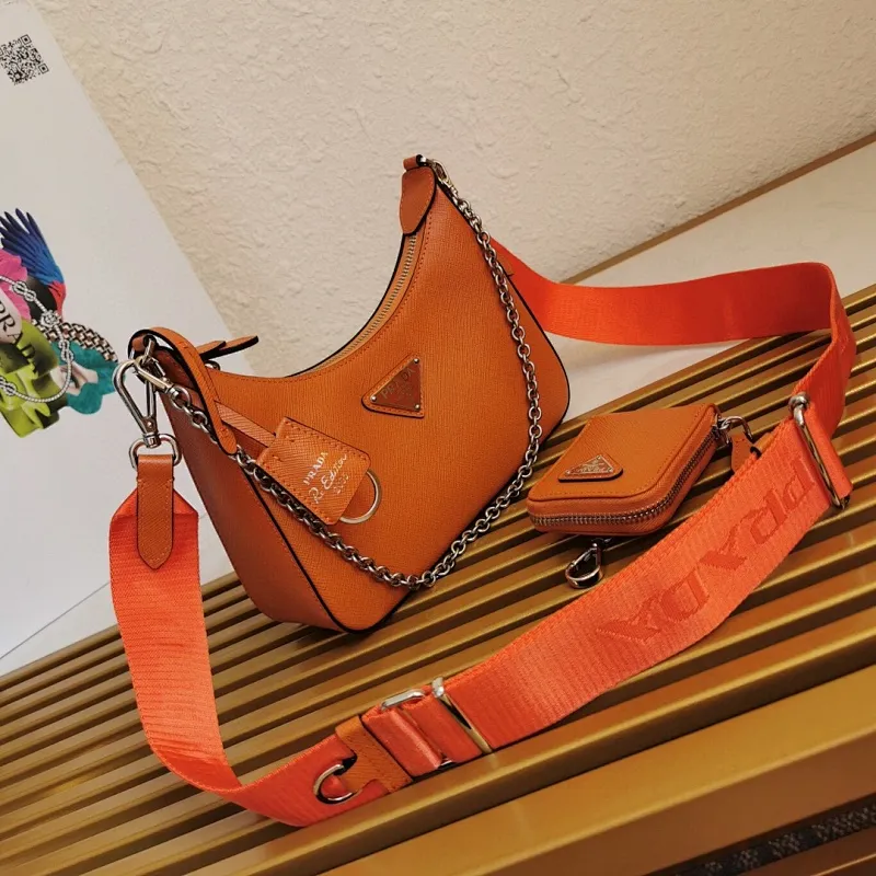 All categories Official website "Brand Women's Bags" Women's Bags 💙 PRADA 2022 official new Prada crossbody bag wholesale 58003000 Original order quality Size: 23-17-6.5CM