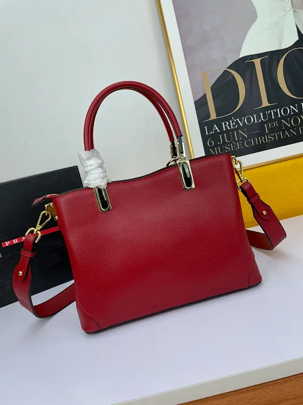 All categories Official website "Brand Women's Bags" Women's Bags 💙 PRADA 2022 Official New Prada Imported Palm Print Cowhide Fabric Handbag Wholesale 58002500 High Quality Size: 30-22-12CM