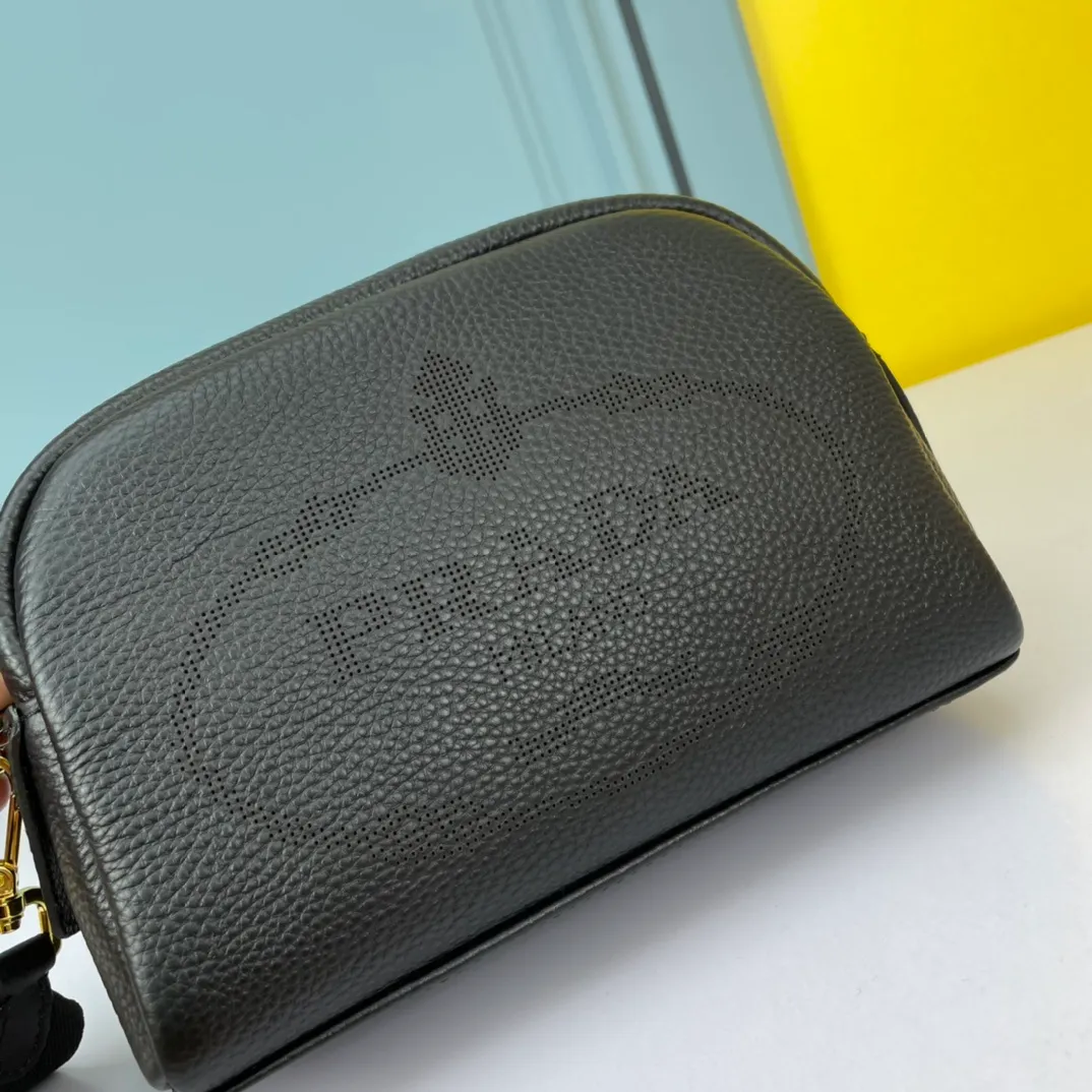 All categories Official website "Brand Women's Bags" Women's Bags 💙 PRADA replica PRADA, fine imitation PRADA bags, PRADA shoulder bags, 2023 official latest version PRADA cowhide camera bag, bag factory, original material, size: 21-14-8CM