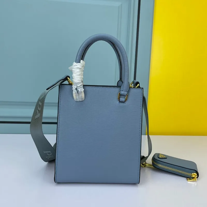 All categories Official website "Brand Women's Bags" Women's Bags 💙 PRADA 2022 official new Prada cowhide tote bag wholesale 58002000 High quality Size: 17-19-6CM