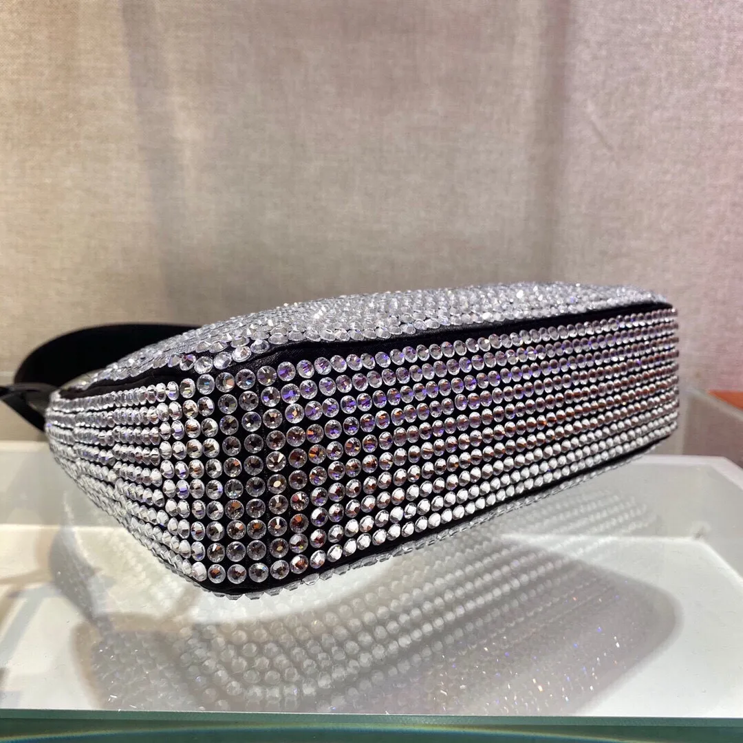 All categories Official website "Brand Women's Bags" Women's Bags 💙 PRADA 2022 official new Prada armpit bag wholesale 58002800 Original order quality Size: 23-13-5CM