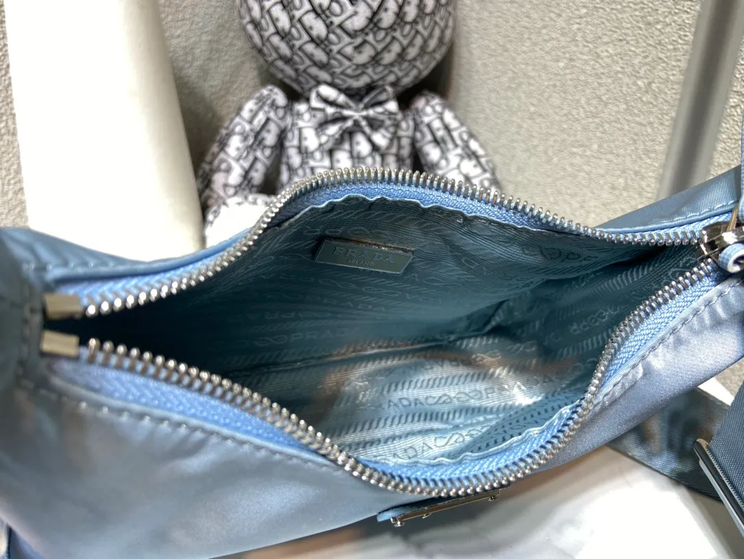 All Categories Official Website "Brand Women's Bags" Women's Bags 💙 PRADA 2023 New Prada Underarm Bag Wholesale