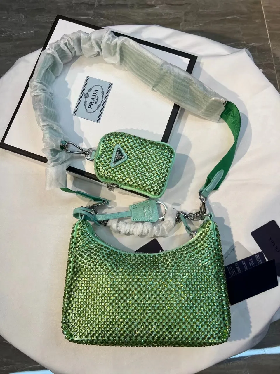 All categories Official website "Brand Women's Bags" Women's Bags 💙 PRADA 2022 Official New Prada Crossbody Bag Wholesale 58001900 High Quality Specifications: 22-18-6.5CM