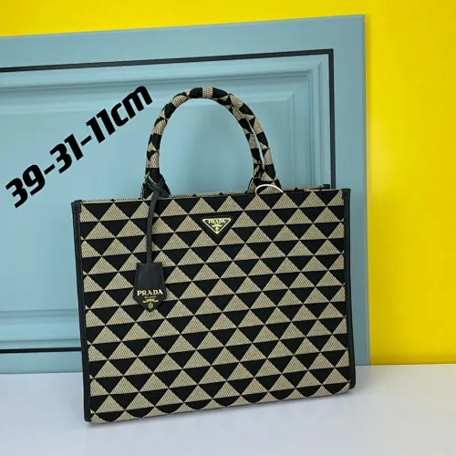 All categories Official website "Brand Women's Bags" Women's Bags 💙 PRADA 2022 official new Prada handbag wholesale 58003200 Original order quality Size: 39-31-11 CM