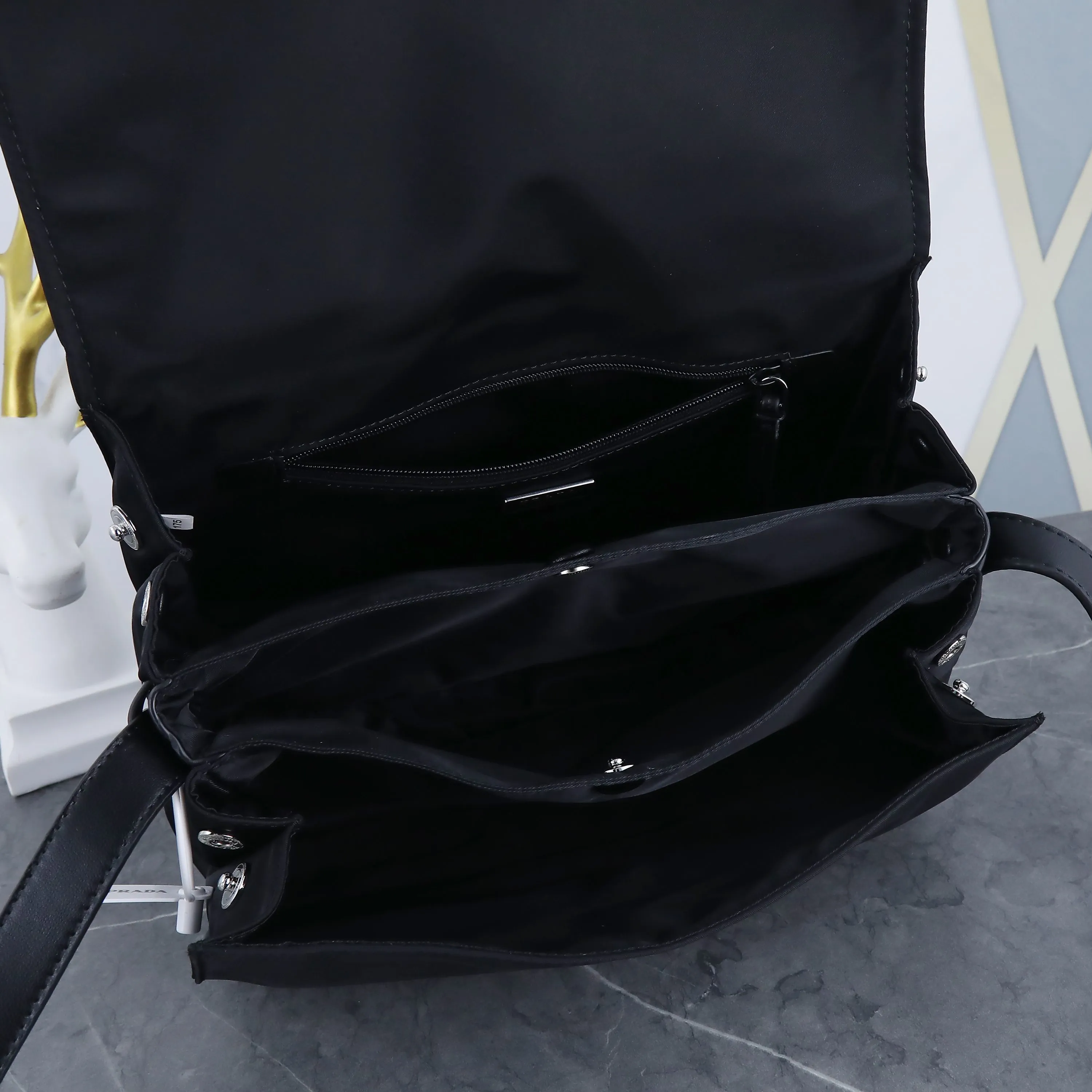 All categories Official website "Brand Women's Bags" Women's Bags 💙 PRADA 2022 official new Prada crossbody bag wholesale 58003200 Original order quality Size: 30-21.5-12CM
