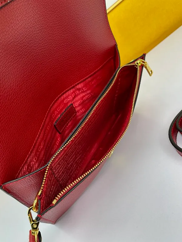 All categories Official website "Brand Women's Bags" Women's Bags 💙 PRADA 2022 official new Prada crossbody bag wholesale 58002380 Original order quality Size: 25-16-4CM