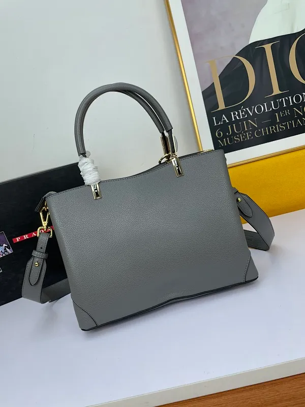All categories Official website "Brand Women's Bags" Women's Bags 💙 PRADA 2022 Official New Prada Imported Palm Print Cowhide Fabric Handbag Wholesale 58002500 High Quality Size: 30-22-12CM