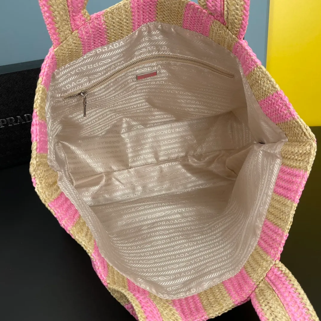 All categories Official website "Brand Women's Bags" Women's Bags 💙 PRADA 2022 Official New Prada Raffia Handbag Wholesale 58001600 High Quality Size: 33-30-16CM