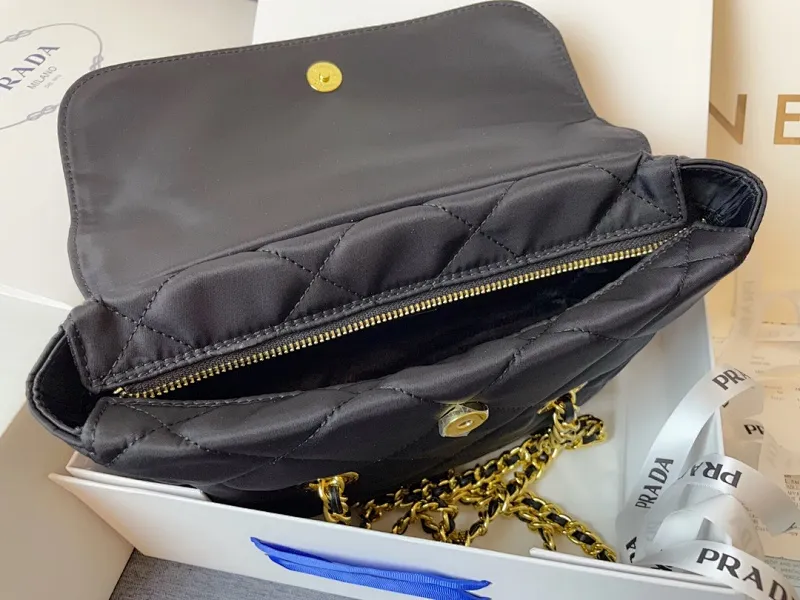 All Categories Official Website "Brand Women's Bags" Women's Bags 💙 PRADA 2024 Latest Prada Crossbody Bag