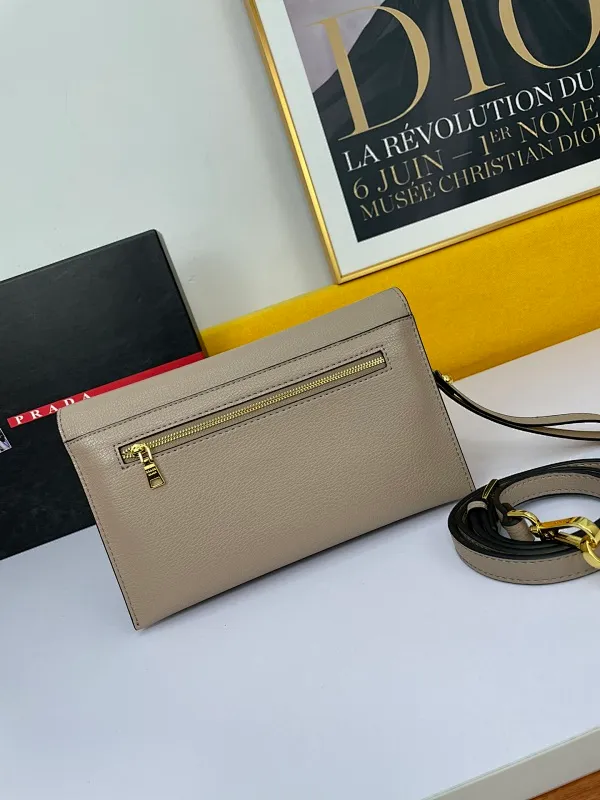 All categories Official website "Brand Women's Bags" Women's Bags 💙 PRADA 2022 official new Prada crossbody bag wholesale 58002380 Original order quality Size: 25-16-4CM