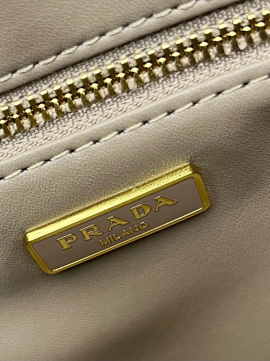 All Categories Official Website "Brand Women's Bags" Women's Bags 💙 PRADA 2025 New Prada Underarm Bag