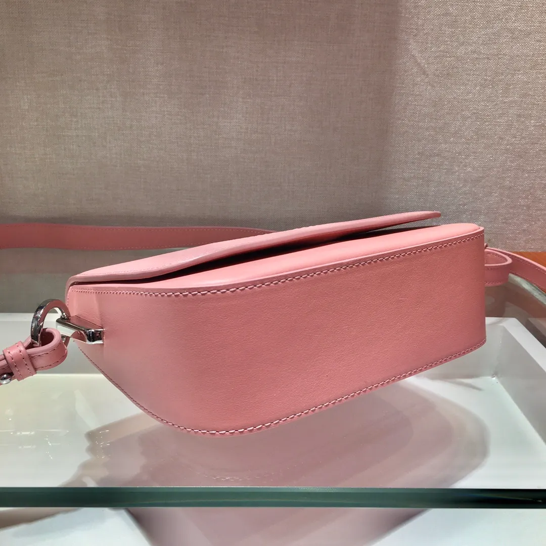 All categories Official website "Brand Women's Bags" Women's Bags 💙 PRADA 2022 official new Prada crossbody bag wholesale 58003000 Original order quality Size: 20-15-6.5CM