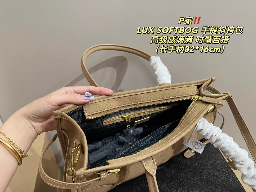 All Categories Official Website "Brand Women's Bags" Women's Bags 💙 PRADA 2024 Official Website New Prada Crossbody Bag