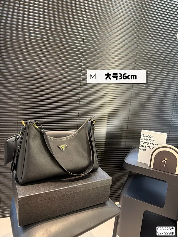 All Categories Official Website "Brand Women's Bags" Women's Bags 💙 PRADA 2025 New Prada Underarm Bag