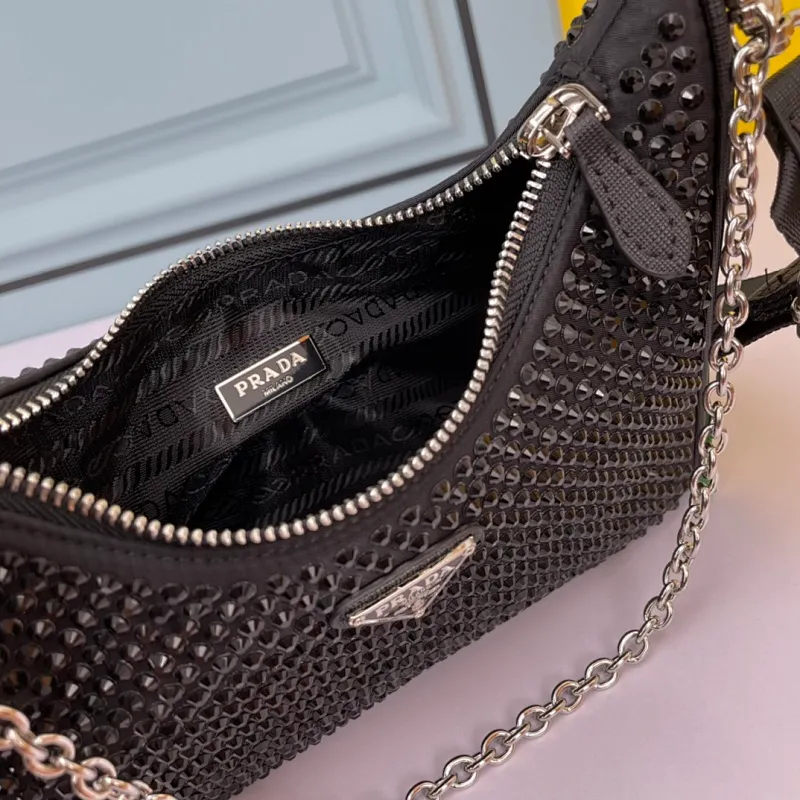 All categories Official website "Brand Women's Bags" Women's Bags 💙 PRADA 2022 official new Prada armpit bag wholesale 58002500 Original order quality Size: 22-16-6CM