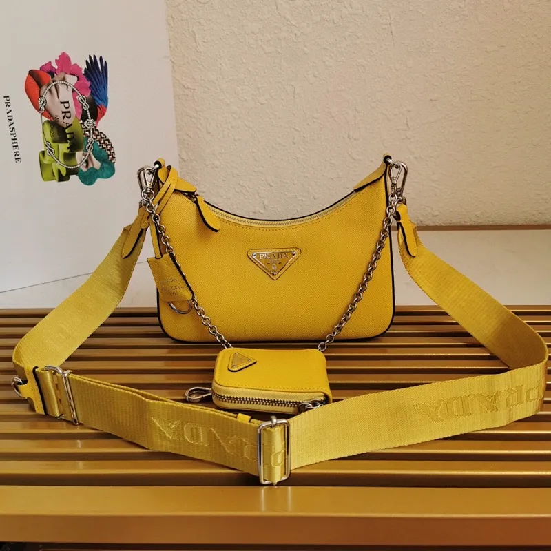All categories Official website "Brand Women's Bags" Women's Bags 💙 PRADA 2022 official new Prada crossbody bag wholesale 58003000 Original order quality Size: 23-17-6.5CM