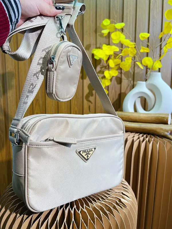 All Categories Official Website "Brand Women's Bags" Women's Bags 💙 PRADA 2023 latest version Prada camera bag