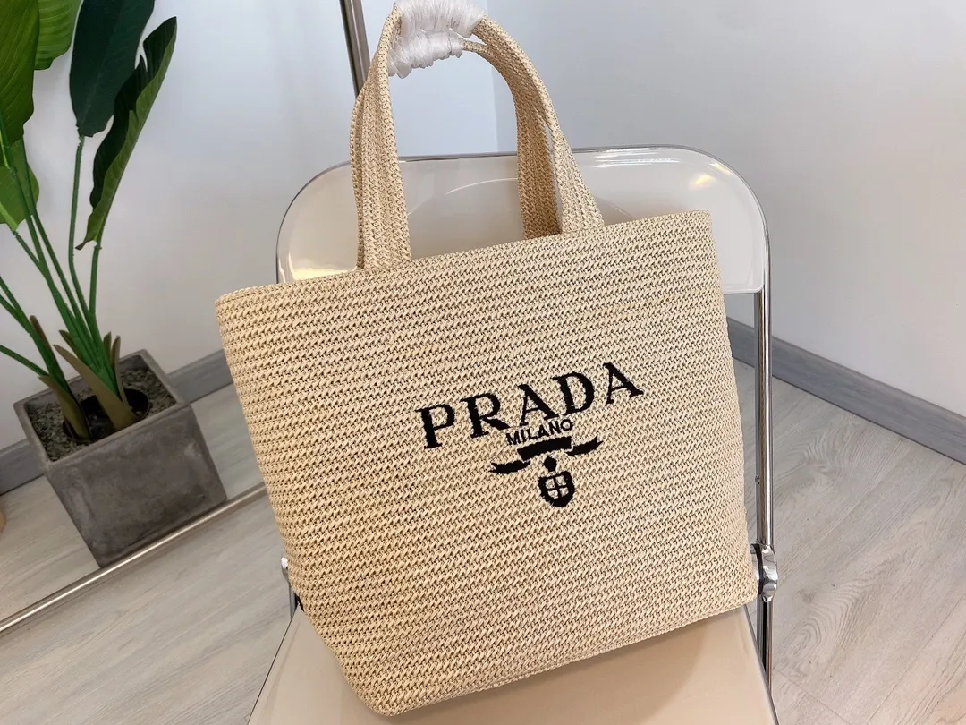 All categories Official website "Brand Women's Bags" Women's Bags 💙 PRADA 2022 Official New Prada Handbag Wholesale 58001550 High Quality Specifications: 35-31CM