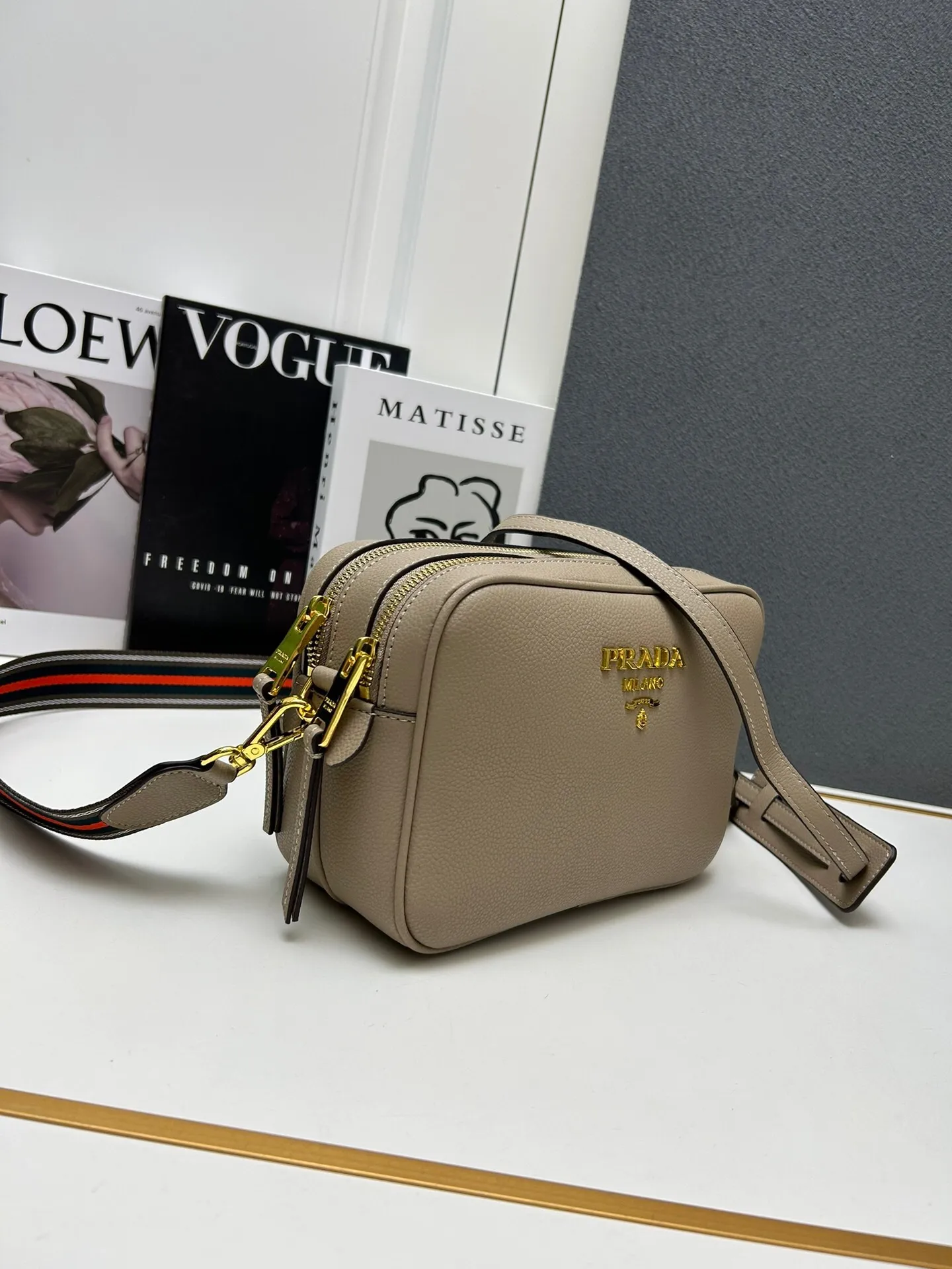 All Categories Official Website "Brand Women's Bags" Women's Bags 💙 PRADA 2025 New Prada Crossbody Bag