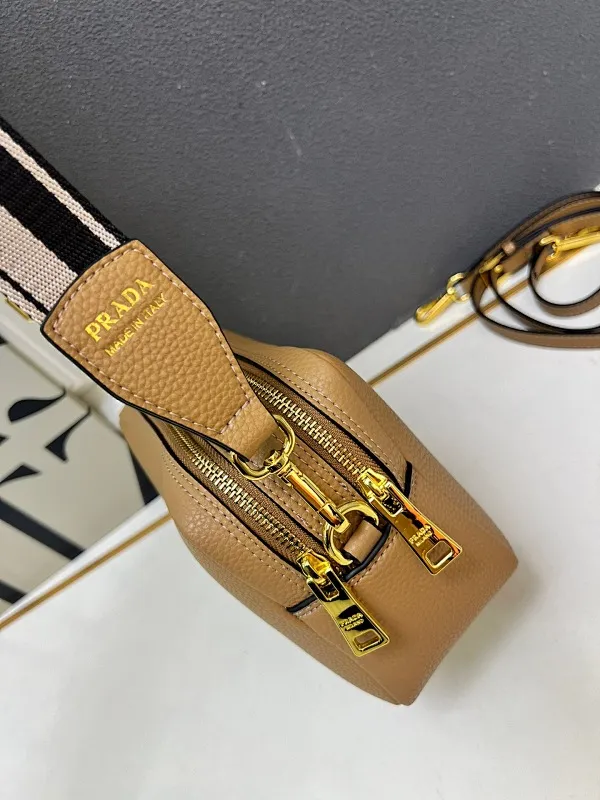 All Categories Official Website "Brand Women's Bags" Women's Bags 💙 PRADA 2025 New Prada Crossbody Bag
