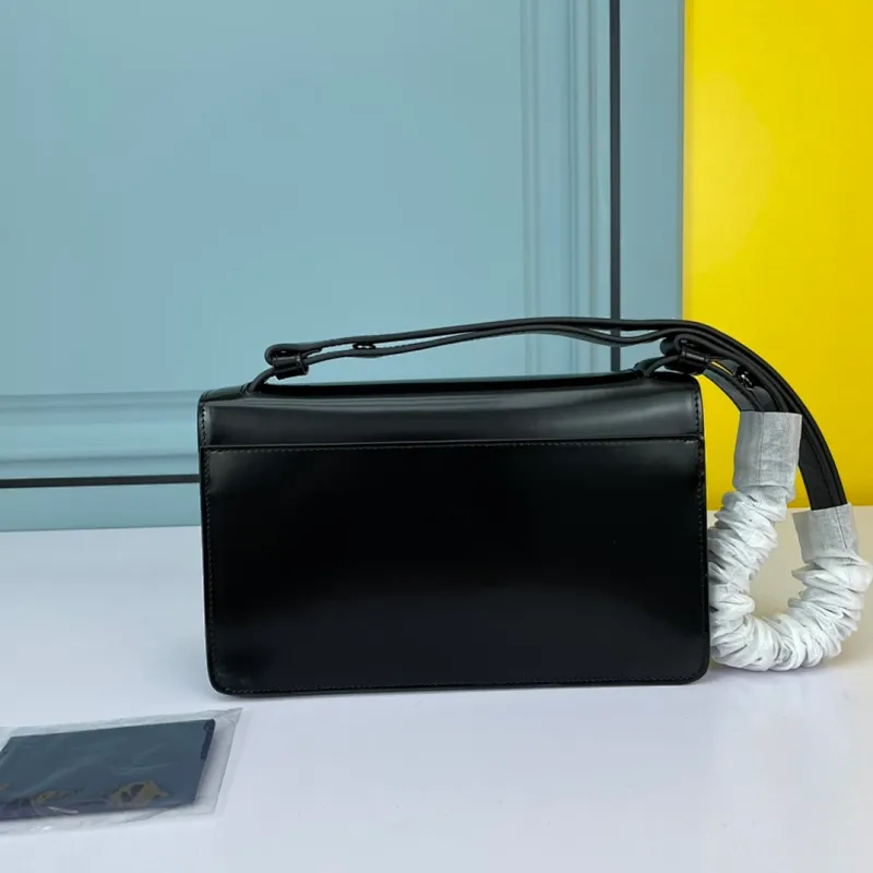 All categories Official website "Brand Women's Bags" Women's Bags 💙 PRADA 2022 official new Prada cowhide crossbody bag wholesale 58005600 High quality Size: 24-15-6CM